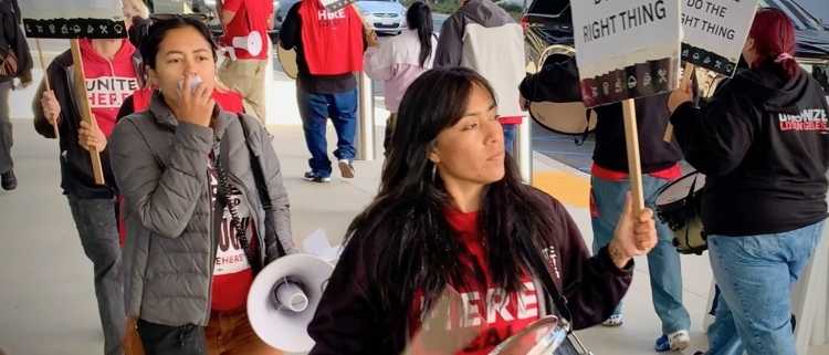 Burbank Airport Retail Workers Picket at New Terminal Opening